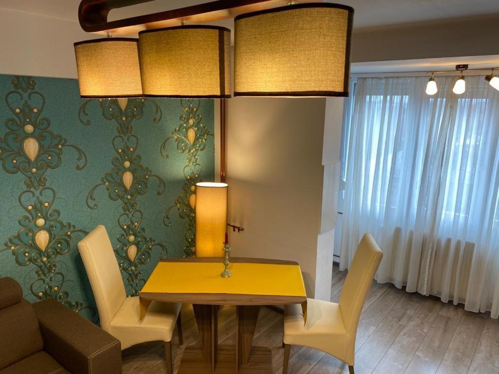 Apartamento Central Cosy Apart Oradea Exterior foto