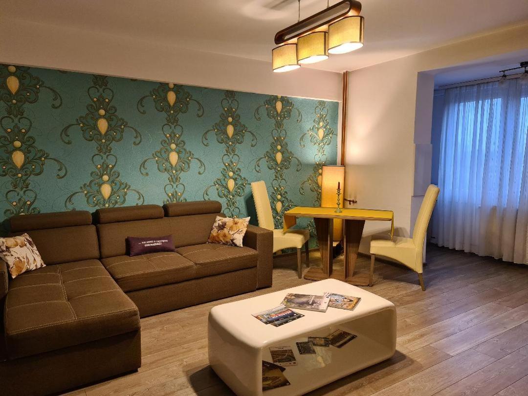 Apartamento Central Cosy Apart Oradea Exterior foto